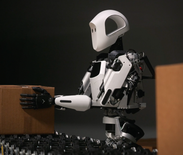 apptronik-apollo-humanoid-robot-4.jpeg | Image