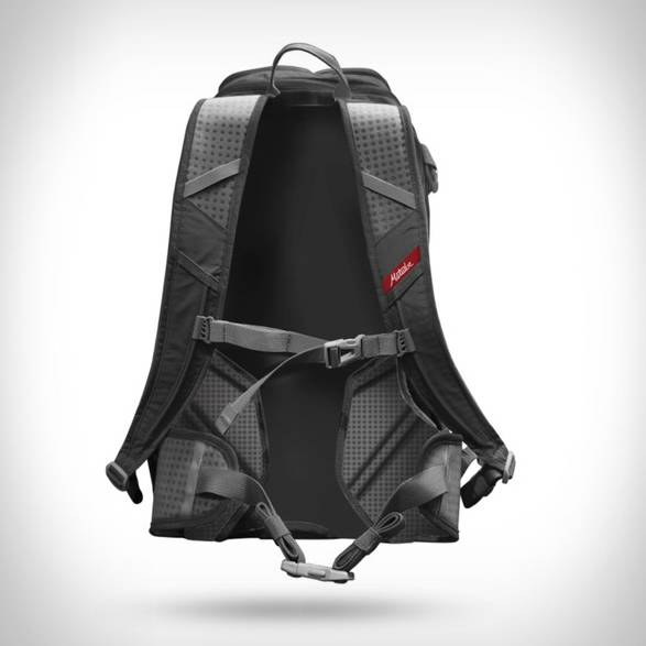 beast-packable-backpack-2.jpg | Image