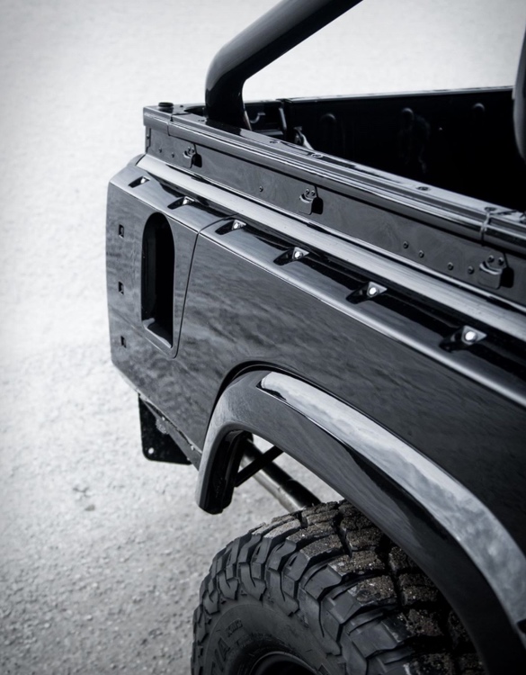 blacked-out-defender-110-crew-cab-2.jpg | Image