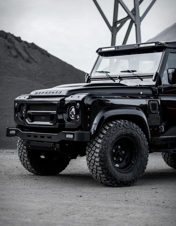 blacked-out-defender-110-crew-cab-4.jpg | Image