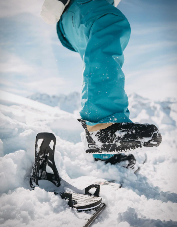 burton-step-on-snowboard-binding-3.jpg | Image