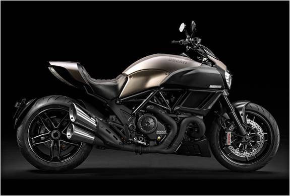 Moto Ducati Diavel Titanium EdiÇÃo Limitada | Image