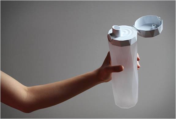 hidrateme-smart-water-bottle-2.jpg | Image