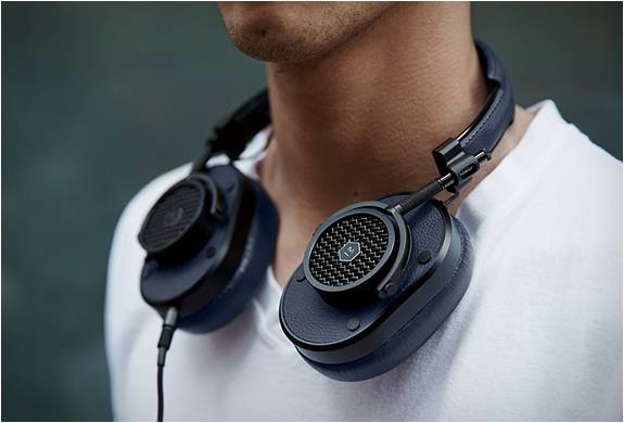 Headphones Master & Dynamic Mh40 | Image