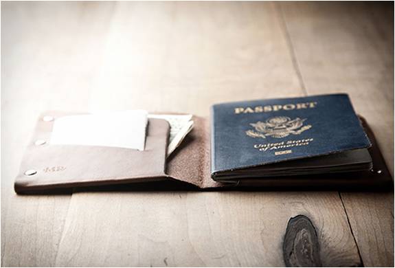 mr-lentz-passport-wallet-4.jpg | Image