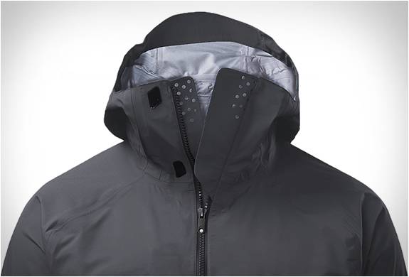 qor-neoshell-lightweight-performance-jacket-4.jpg | Image