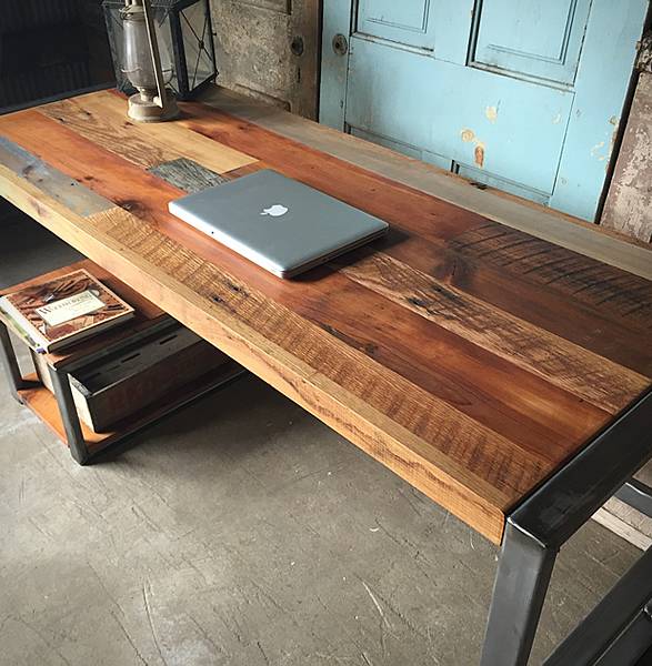 reclaimed-wood-patchwork-desk-3.jpg | Image