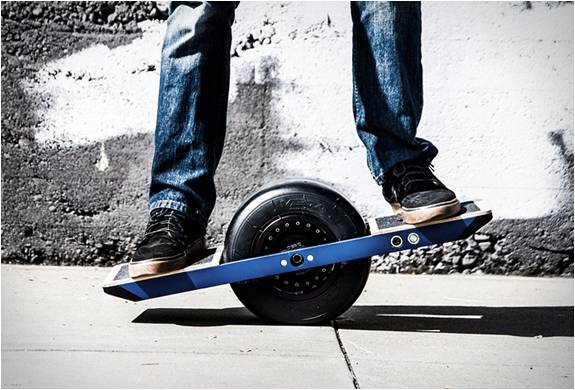 Skate ElÉtrico Com Uma Roda De Auto-equilÍbrio | Image