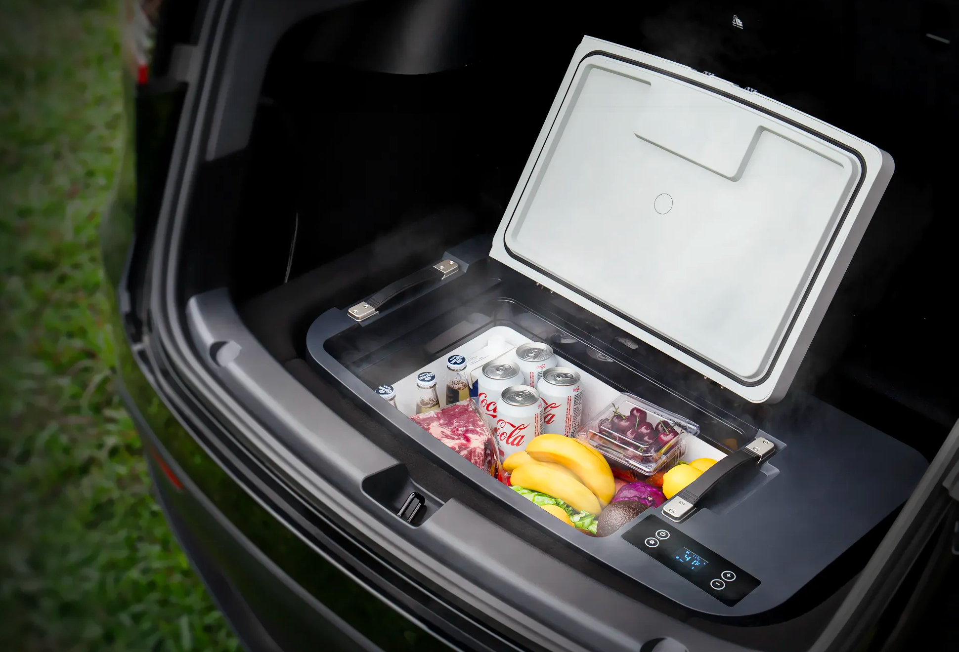 Você Sabia Que O Seu Tesla Pode Ter Um Freezer No Porta-malas? Tesla Sub Trunk Freezer - Image
