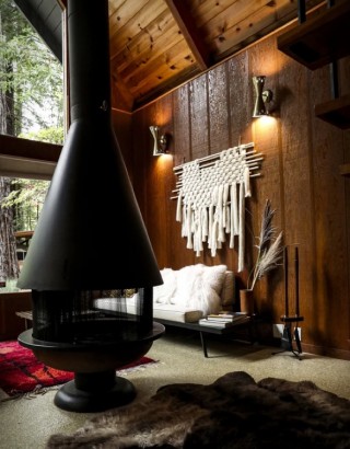 Cabana Moderna Airbnb Find: Sequoia A-Frame Cabin - Imagem - 4