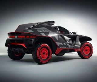 Carro de Rally da Audi E-Tron Feito para o Rally Dakar - Imagem - 4