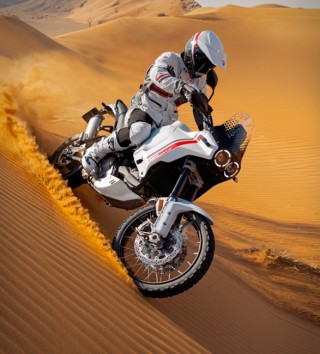 Moto de aventura inspirada no Dakar - Ducati DesertX - Imagem - 5
