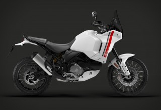 Moto de aventura inspirada no Dakar - Ducati DesertX