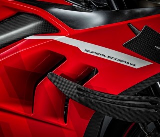 A Ducati lançou sua moto mais poderosa de sempre - DUCATI SUPERLEGGERA V4 - Imagem - 5