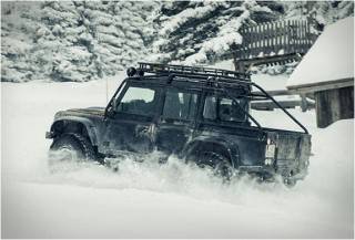 Land Rover - Defender Spectre - Imagem - 3