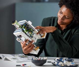 Lego Super Detalhado do Personagem Robô R2-D2 do Star Wars - Imagem - 2