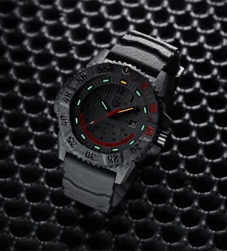 Relógios usada pelos SEALs da Marinha dos Estados Unidos - Luminox Master Carbon Seal 3800 Series - Imagem - 2