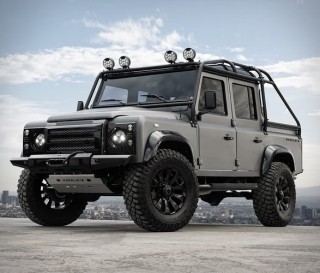 Omaze: Win a Himalaya Land Rover Defender - Imagem - 4