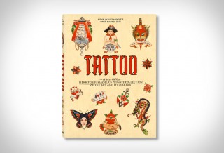 Livro com história da tatuagem - TATTOO