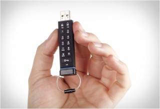 TOSHIBA USB FLASH DRIVE ENCRIPTADA - Imagem - 4
